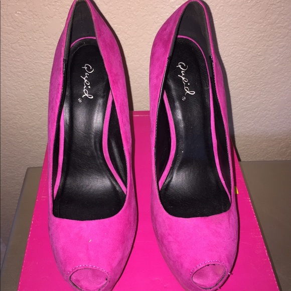 Pink pumps - Picture 2 of 4